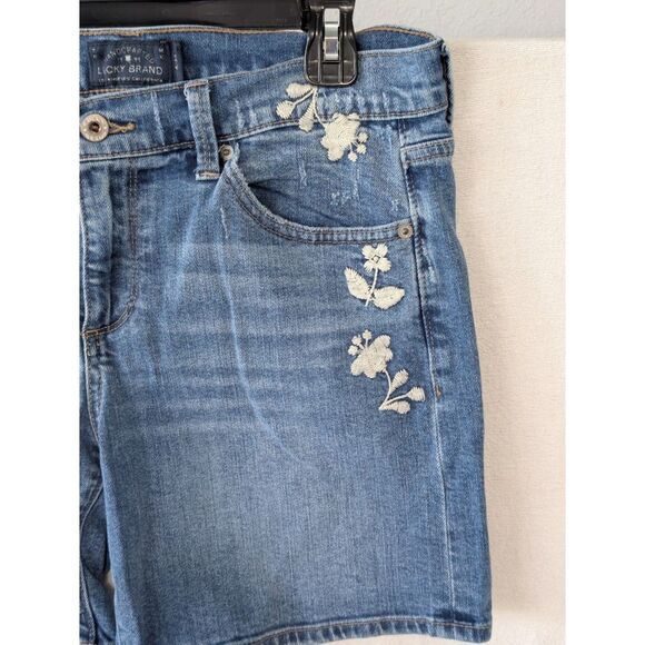 Lucky Brand The Roll Up Denim Shorts Butterfly Embroidery Women's Size 6/28 - Picture 4 of 10